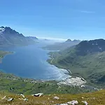 Unique And Charming House At The Foot Of Lofoten's Highest Mountain Svolvær