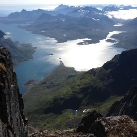 Ferienhaus Unique And Charming House At The Foot Of Lofoten's Highest Mountain