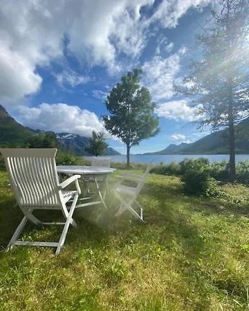 Unique And Charming House At The Foot Of Lofoten's Highest Mountain Svolvaer