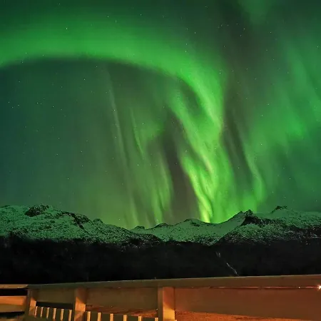Unique And Charming House At The Foot Of Lofoten's Highest Mountain *