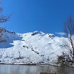 Unique And Charming House At The Foot Of Lofoten's Highest Mountain *