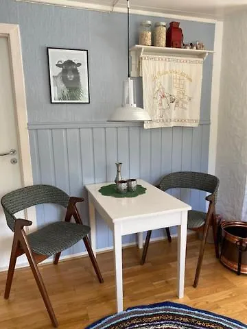 بيت للعطل Unique And Charming House At The Foot Of Lofoten's Highest Mountain *